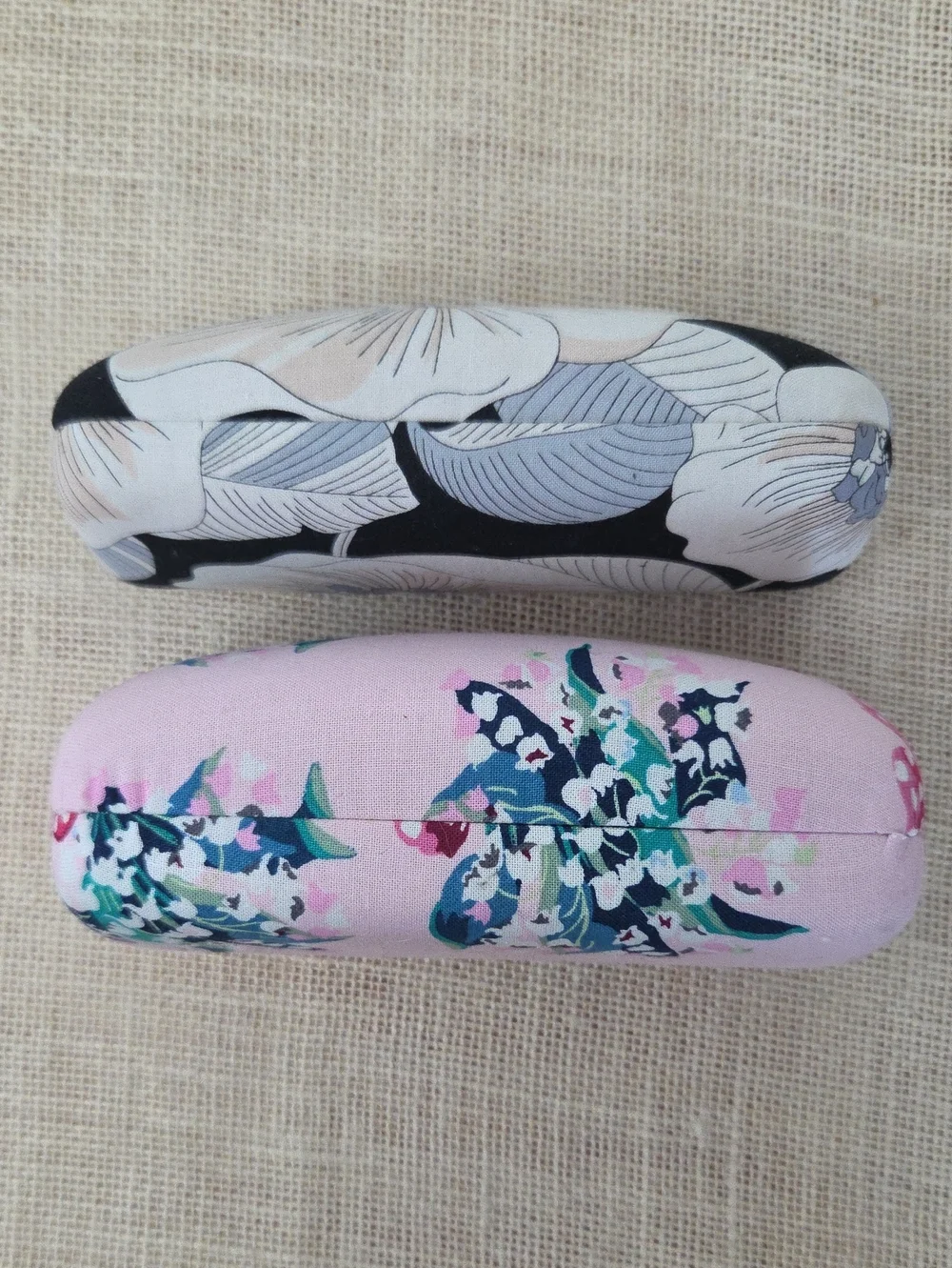 Set Of 2 Vera Bradley Floral Fabric Print Hardshell Sunglasses Cases